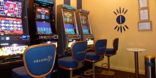 queen 2d လောင်းကြေး VIP Bonus Cashback Myanmar MMK ကစားသူ